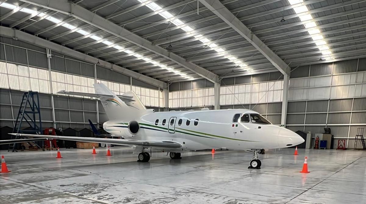 Hawker 700/800 - Mid-Size
