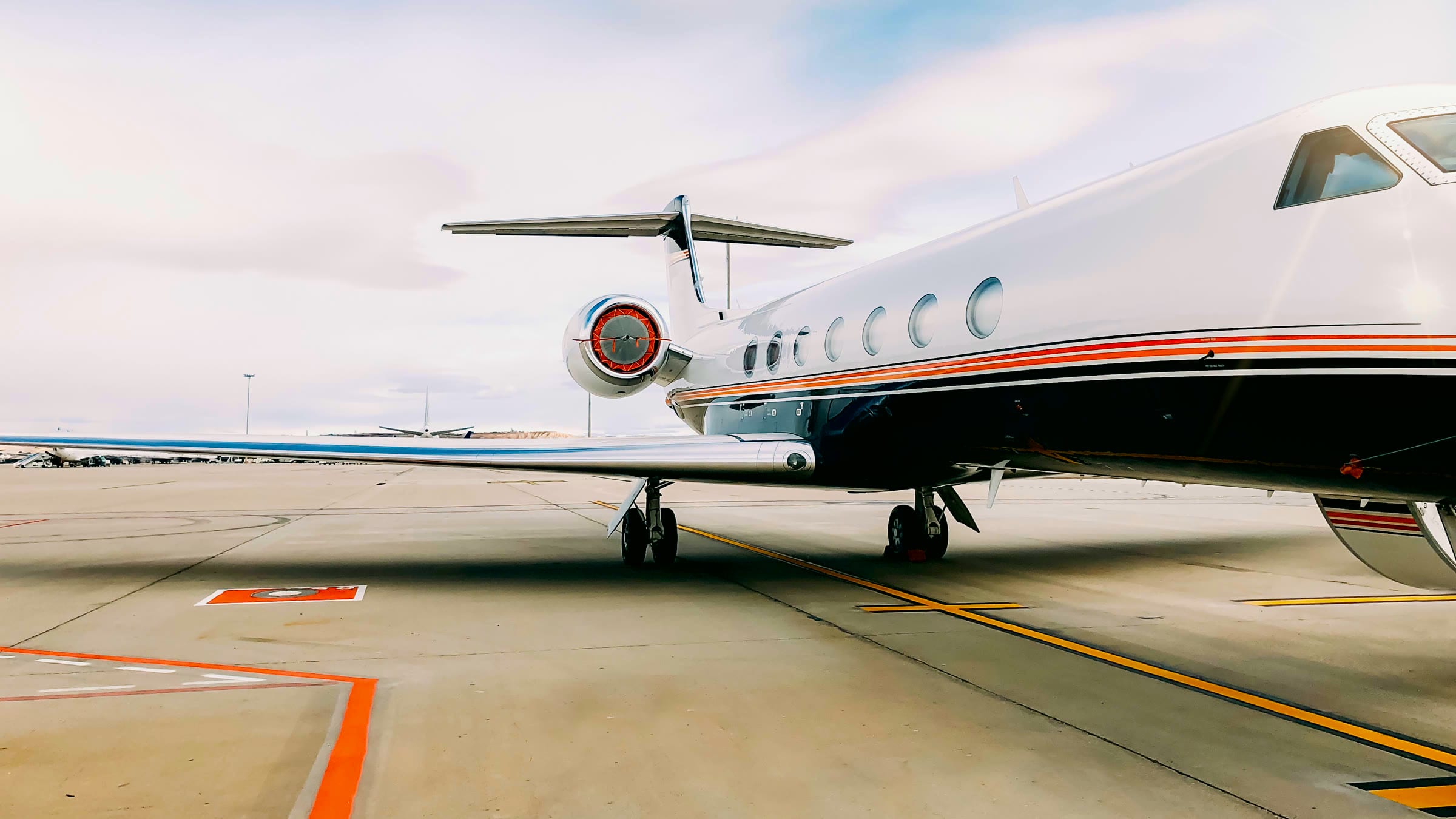 Gulfstream G200 - Super Mid